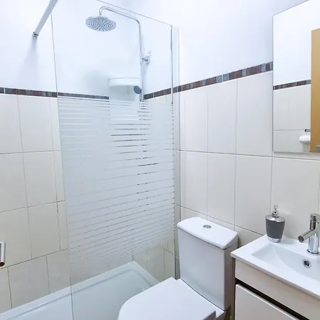 Pensionat Quinta Sarnadela - Private With Shared Kitchen